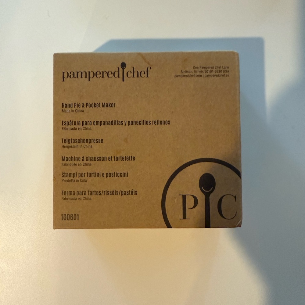 Pampered Chef Hand Pie & Pocket Maker | new in package